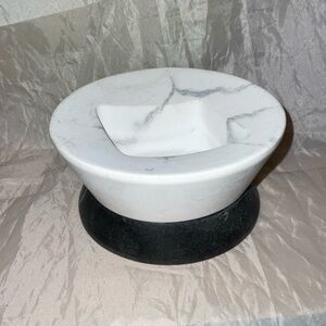 Bath & Body Works Black & White Marble Foaming Soap Holder NEW